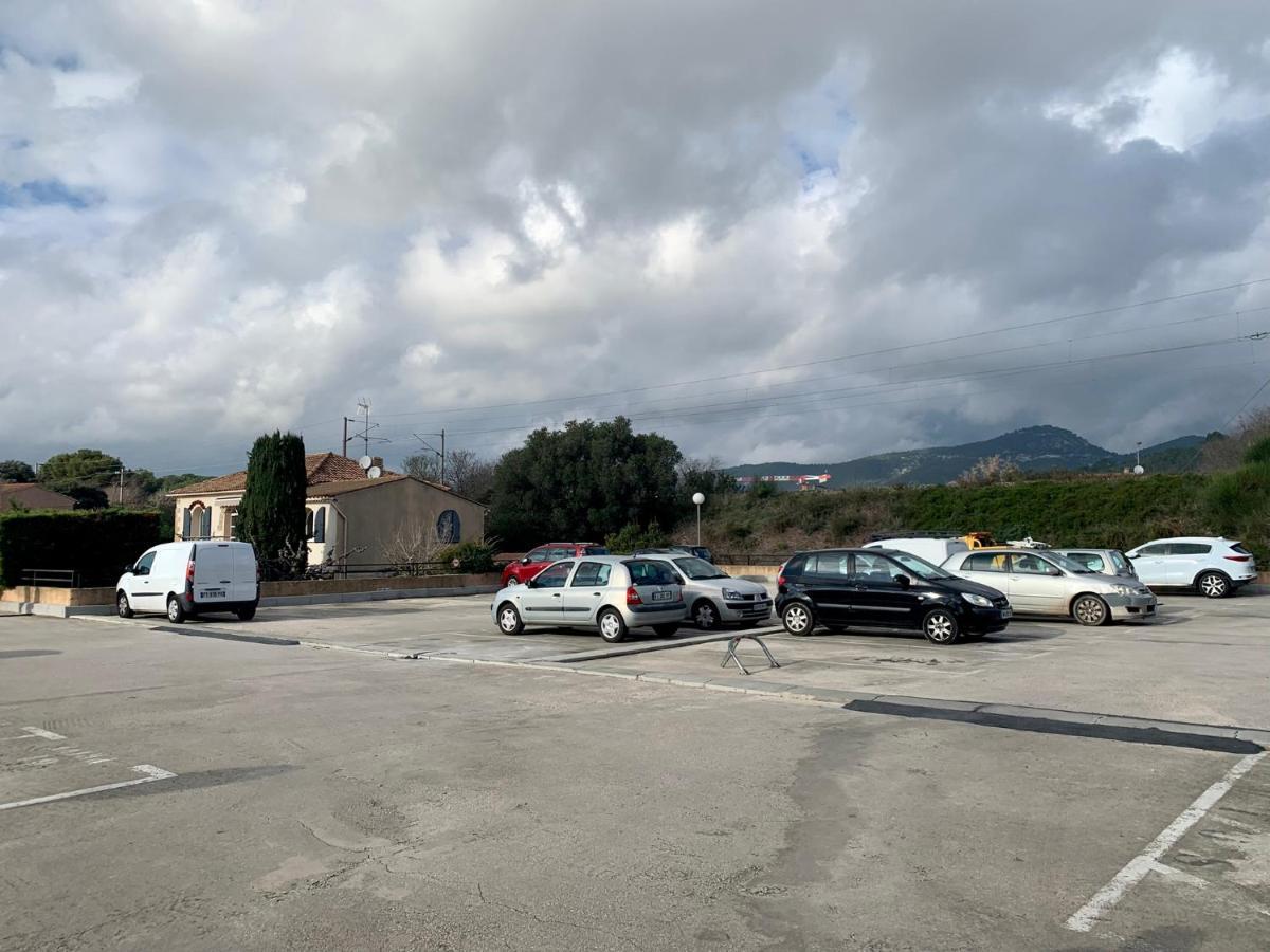 Studio Sanary-Sur-Mer Proche Gare Extérieur photo